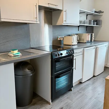 Cosy District Retreat In 스테이블리